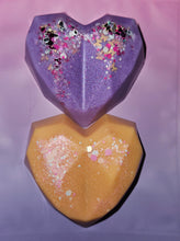 Load image into Gallery viewer, 3D Geo Heart Soy Wax Melt (New Scents)
