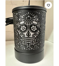 Load image into Gallery viewer, The Skull Sillicone Flip Dish Warmer
