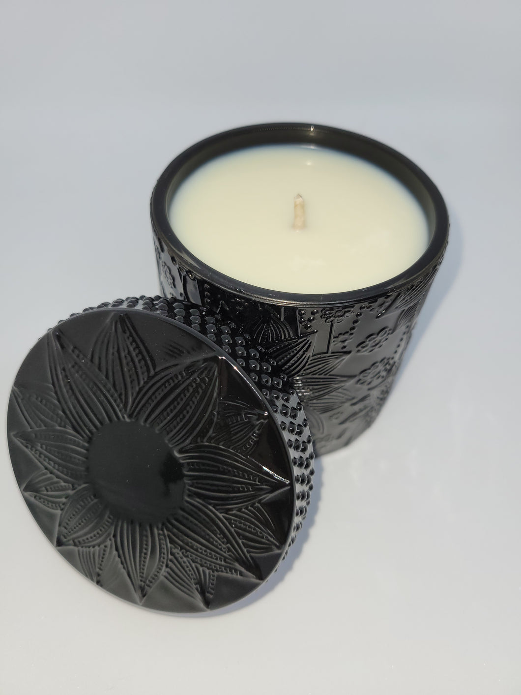 Black Lotus Candle