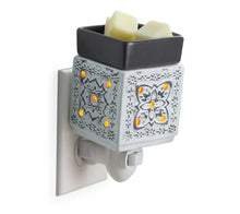 Load image into Gallery viewer, White &amp; Grey Cottage Plug In Warmer
